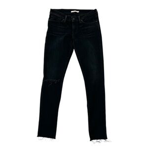 Levi’s 711 Skinny Jeans